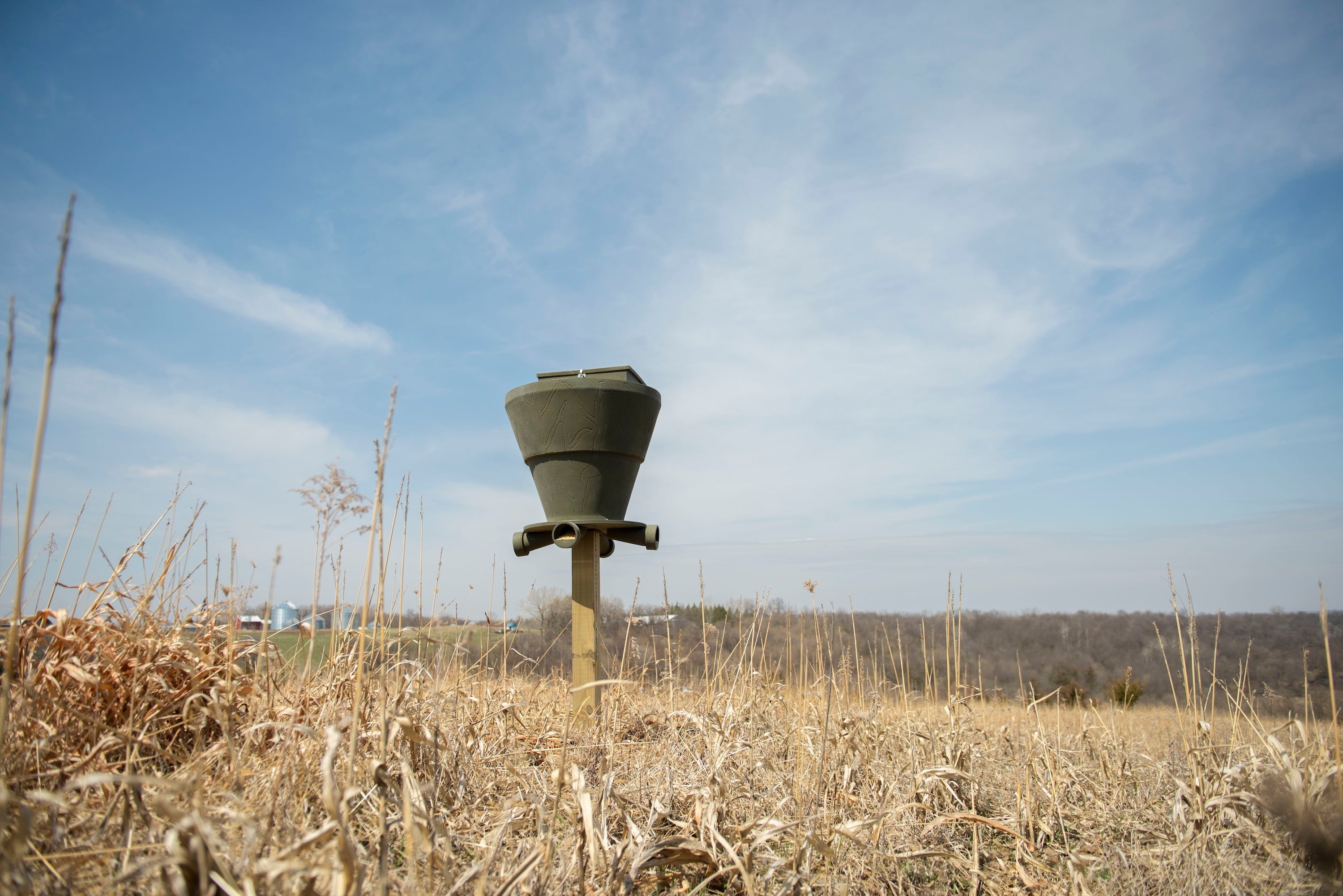 How to Use Feeders to Attract Turkeys and Deer in Between Seasons